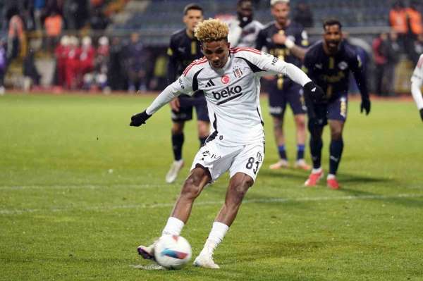 Gedson Fernandes bu sezon 10. golünü Kasımpaşa'ya attı