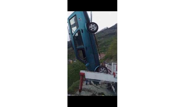 Giresun'da trafik kazası: 1 ölü, 2 yaralı