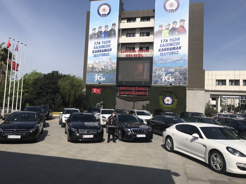 Samsun'da kaçakçılık operasyonu: 24 araç ele geçirildi