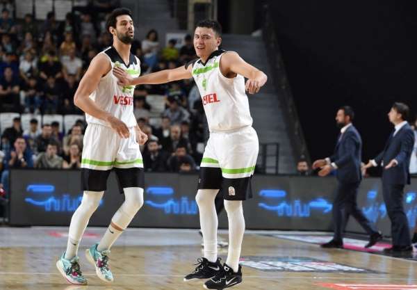 Türkiye Sigorta Basketbol Süper Ligi: Manisa BBSK: 87 - Büyükçekmece Basketbol: 74