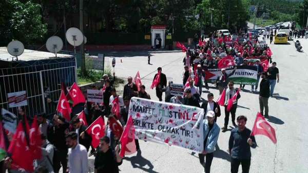 Amasya'da üniversiteliler İsrail'in Gazze'ye yönelik saldırılarını protesto etti
