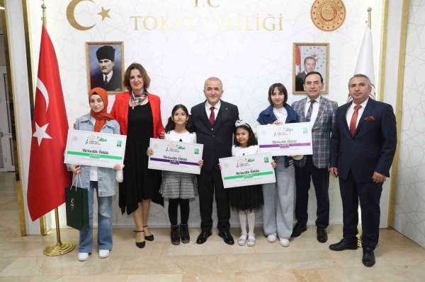 Tokat'ta minik Hatice'nin büyük iyiliği: Gazze'deki çocuklar için ödülünü bağışladı