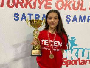 Okul Sporları Türkiye Satranç Şampiyonası'nda ödüller sahiplerini buldu