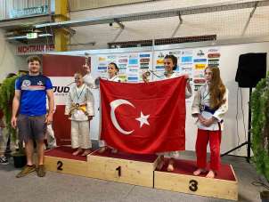 Yunusemreli judoculardan Avusturya'da büyük başarı