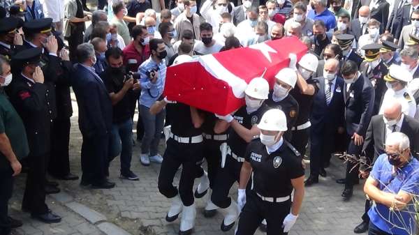 Şehit polis memuru Cihan Türkmenoğlu Edremit'te toprağa verildi