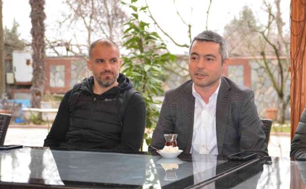 Bursaspor'da teknik direktör belirsizliği sürüyor