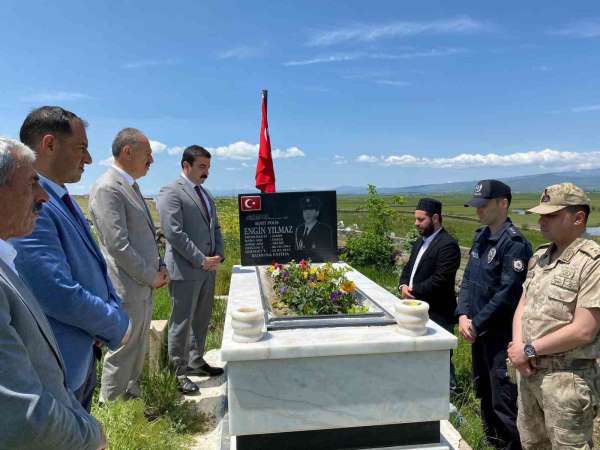 Arpaçay'da şehitler bayramda unutulmadı