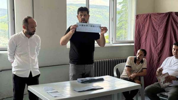 Tokat'ta 4 beldede oy sayımı başladı