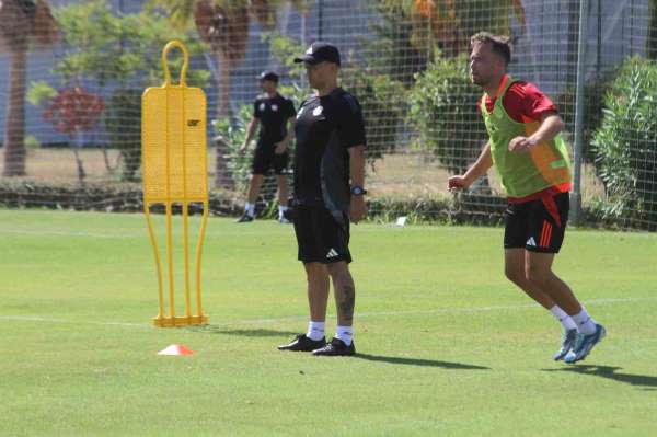 Alex de Souza, Antalyaspor'la ilk antrenmanına çıktı