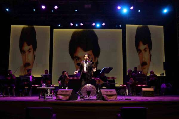 DEMOT'un son gününde Şahin Kendirci arabesk şarkılarla geçmişe götürdü