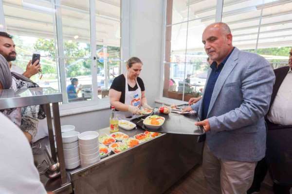 Samsun'da 'Can Sofrası' açıldı: 90 TL'ye 4 çeşit yemek