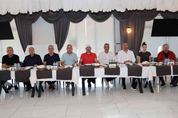 Başkan Arıkan, Söke'nin amatör spor kulüplerini aynı masada buluşturdu