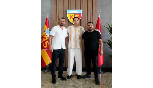 Kayserispor, Talha Sarıarslan ile 3 yıllık sözleşme imzalandı