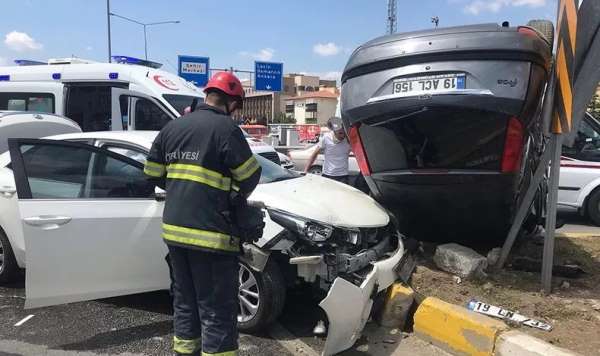 Çorum'da trafik kazası: 3 yaralı