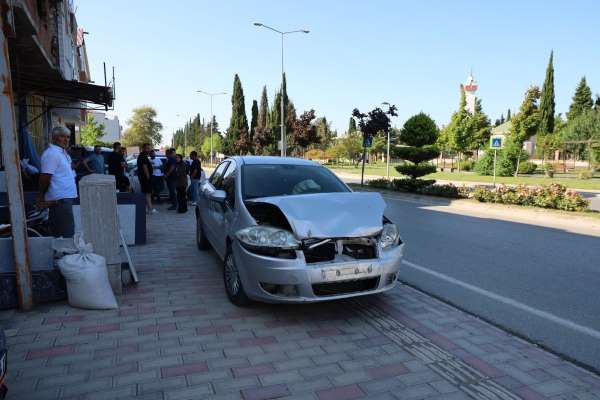 Bafra'da zincirleme trafik kazası: 4 araç birbirine girdi