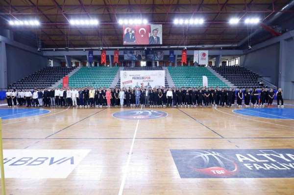 Denizli Gençlik Spor Akademisi kazandırmaya devam ediyor