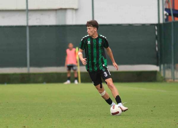 Kocaelispor önce profesyonel yaptı, sonra Manisa FK'ya kiraladı