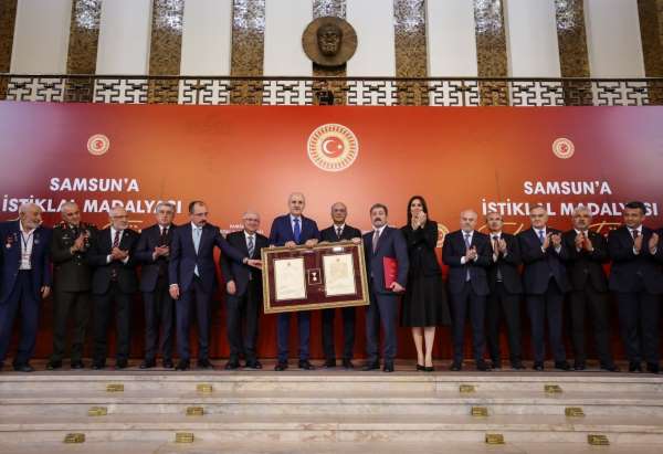 Samsun'a 'İstiklal Madalyası Beratı' takdim edildi