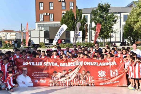 100 bin forma kampanyasına Altıeylül'den anlamlı destek