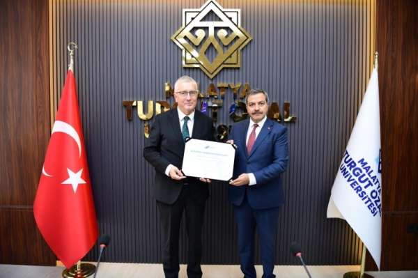 Malatya Turgut Özal Üniversitesi, Kurumsal Akreditasyon Belgesi'ni aldı