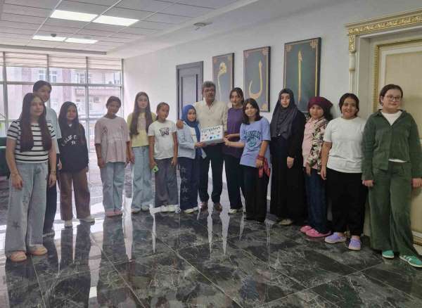 Ordu'da Kur'an kursu öğrencileri harçlıklarını hafızlık kursuna bağışladı