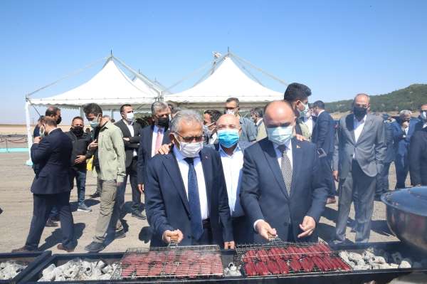Erciyes'e 75 milyon TL'lik Yüksek İrtifa Kamp Merkezi