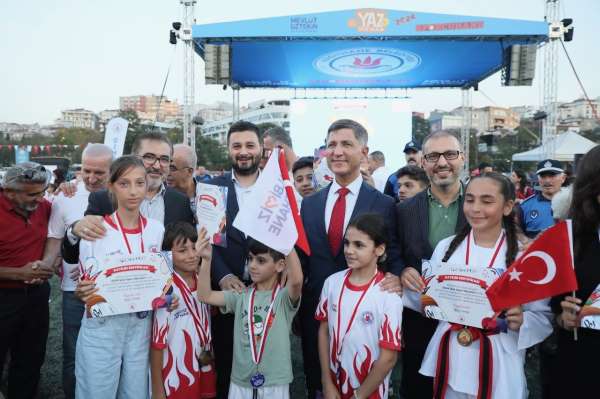 Kağıthane'de Yaz Spor Okulları kapanış töreni gerçekleştirildi