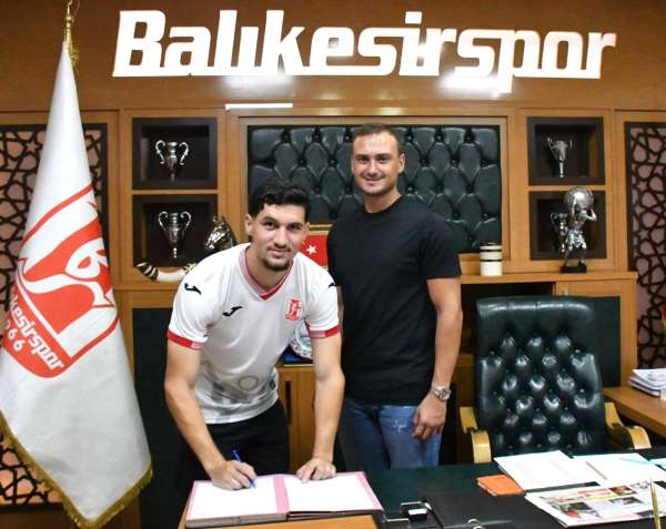 Balıkesirspor transferde Ali Topçu ve Harun Toprak'a imza attırdı