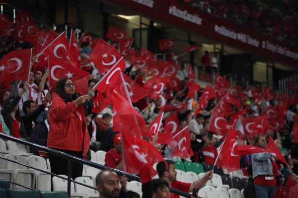 Montella, İspanya karşısında kazanan kadroyu bozmadı - Samsun Son Haber -  Samsun Haber - Samsunspor Haberleri