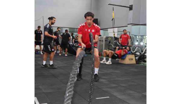 Sivasspor, salonda çalıştı