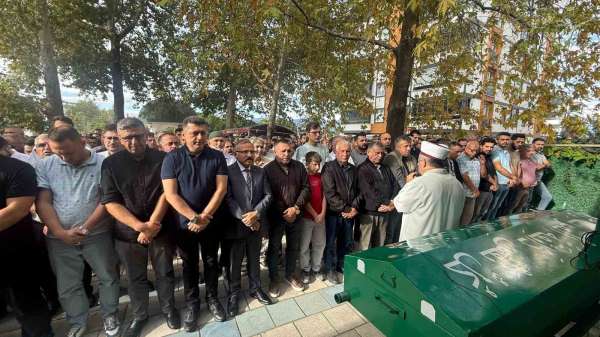 22 günlük yaşam mücadelesini kaybeden İHA telifli muhabiri son yolculuğuna uğurlandı