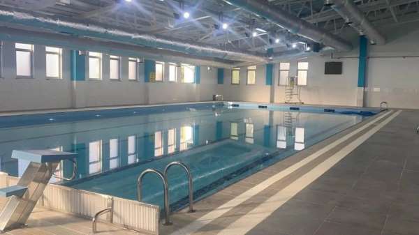 Gerze Yarı Olimpik Yüzme Havuzu yenileniyor
