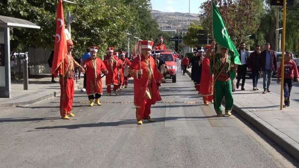 Kırıkkale'de 'Amatör Spor Haftası' kortej yürüyüşü ile başladı