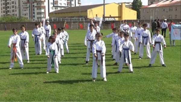 Muş'ta Amatör Spor Haftası kutlamaları başladı