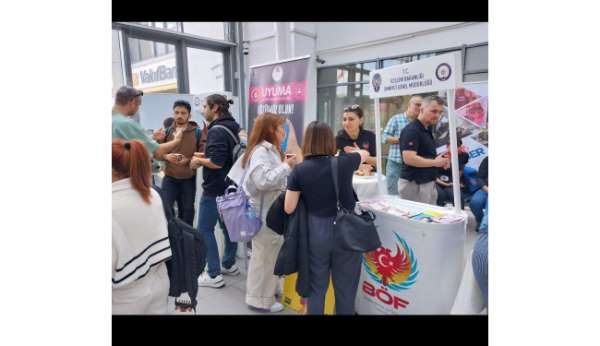 Polis ekiplerinden 5 bin 860 üniversite öğrencisine bilgilendirme