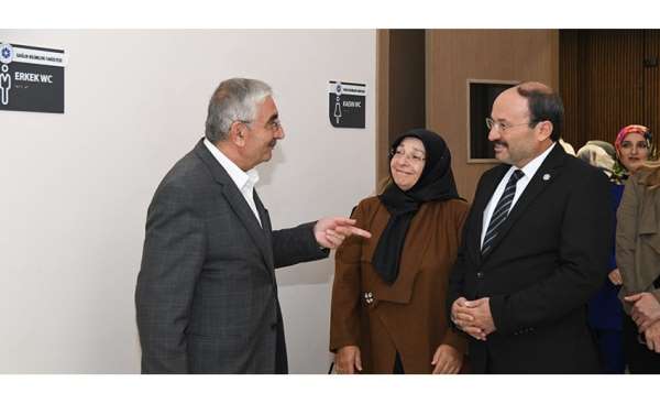 60+ Tazelenme Üniversitesi'nin ilk dersinde Gazze'ye dikkat çekildi