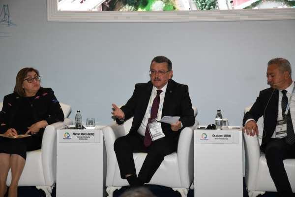 Başkan Ahmet Metin Genç: 'Enerjinin üretimi kadar yönetimi de önemli'
