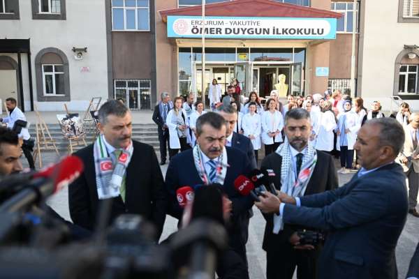 Milli Eğitim Bakanı Tekin: 'On binlerce insan, 60 binin üzerinde insanın şehit edildiği bir soykırım sürecini