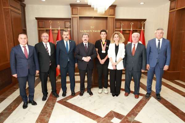 Vali Tavlı: 'Gençlerimizin Milli Teknoloji Hamlesi'ne katkısı gurur verici'