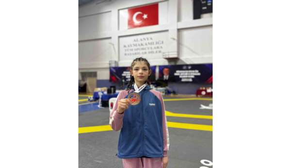 Bilecikli taekwondocu, Türkiye'yi Romanya'da temsil edecek