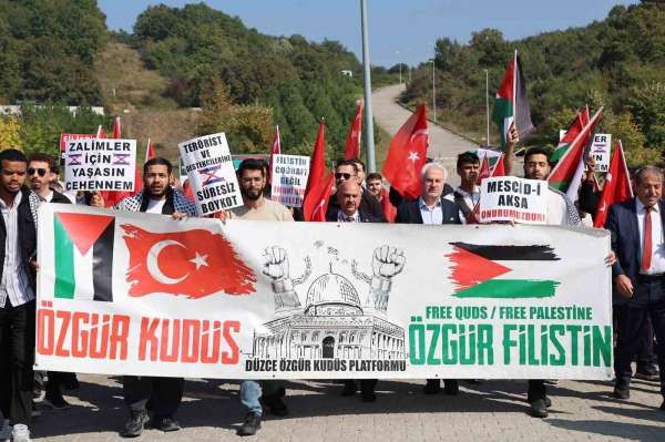 Düzce Üniversitesi'nde Filistin'e destek yürüyüşü