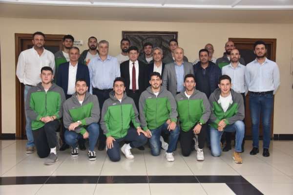 Nazilli Belediyespor Erkek Basketbol Takımı galibiyet sevincini paylaştı 