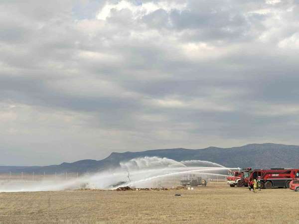 Çardak Havaalanında uçak kaza kırım tatbikatı yapıldı