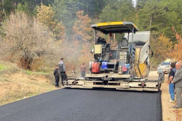 Hisarcık Kaymakamı Atam; 'Köy yolları vatandaşların günlük yaşamında büyük önem taşımaktadır'