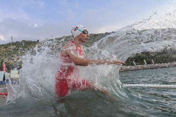 Modern pentatlonda millilerden madalya yağmuru