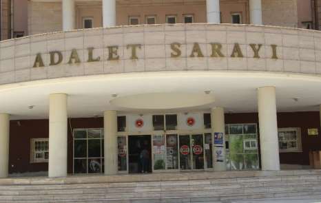 Düğünlerde terör örgütü propagandası yapan 9 şüpheli adliyede