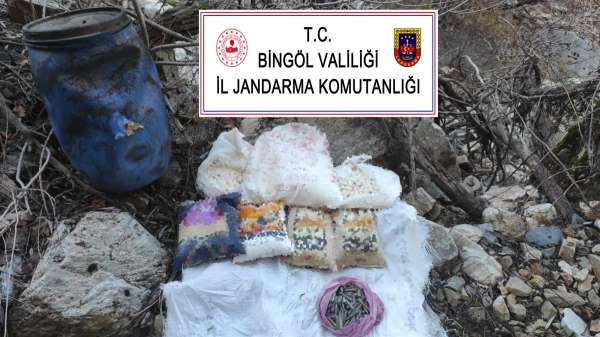 Bingöl'de terör örgütüne ait sığınak imha edildi