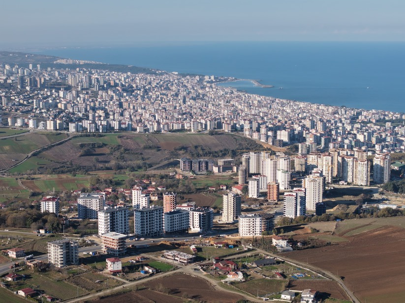 Atakum dikey mimariye yenik düştü: Hızlı yapılaşma riskleri artırdı