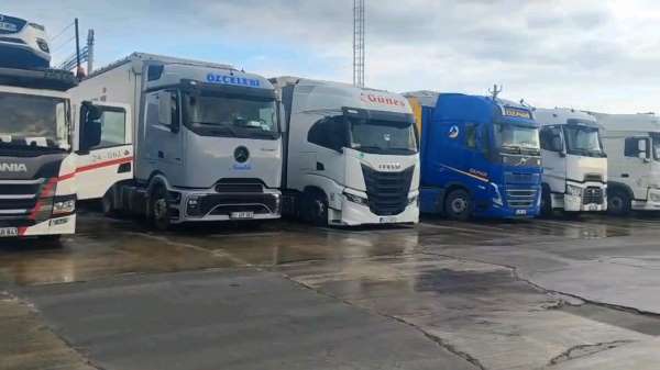 Yunanistan'daki çiftçi grevi sınır kapılarını felç etti: İpsala ve Kipi'de tır geçişleri durdu