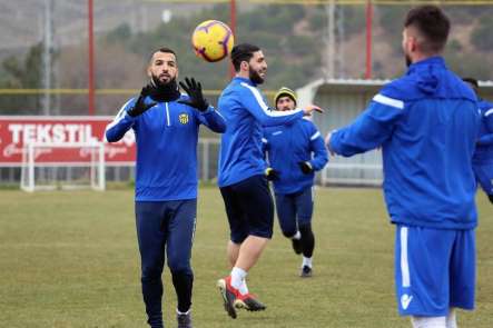 E.Yeni Malatyaspor'da Kamara D.G. Sivasspor maçının kadrosuna alındı 